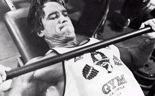 arnold-chest